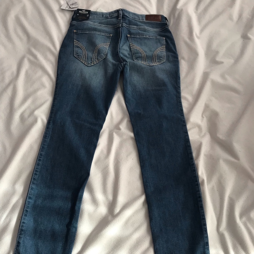 Light wash Hollister jeans